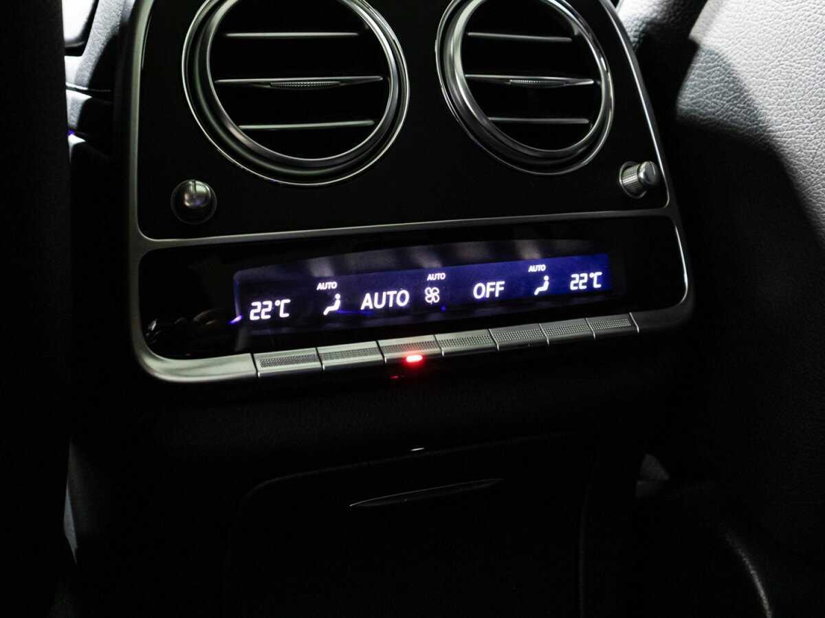 Mercedes-Benz S-Класс 2019 года с пробегом. Фото: #16