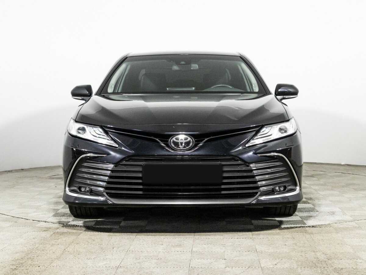 Toyota Camry 2021 года с пробегом. Фото: #1