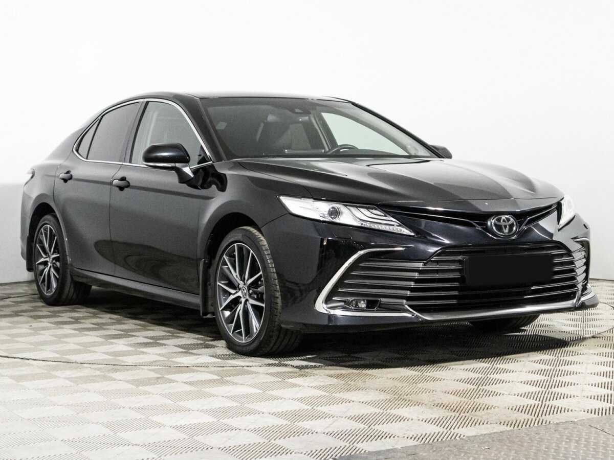 Toyota Camry 2021 года с пробегом. Фото: #2