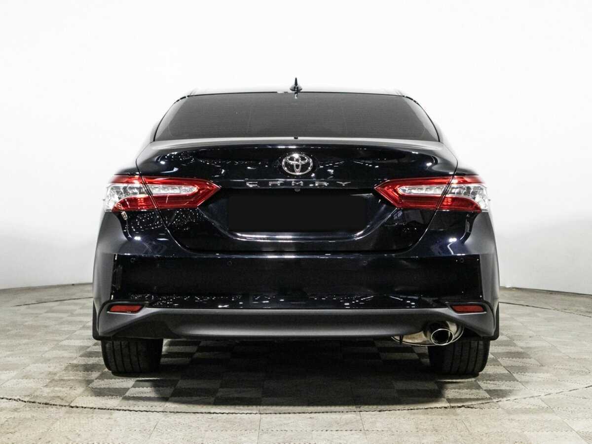 Toyota Camry 2021 года с пробегом. Фото: #5
