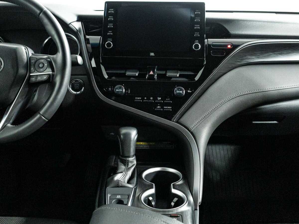 Toyota Camry 2021 года с пробегом. Фото: #13