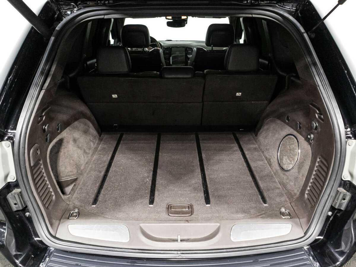 Jeep Grand Cherokee 2017 года с пробегом. Фото: #13