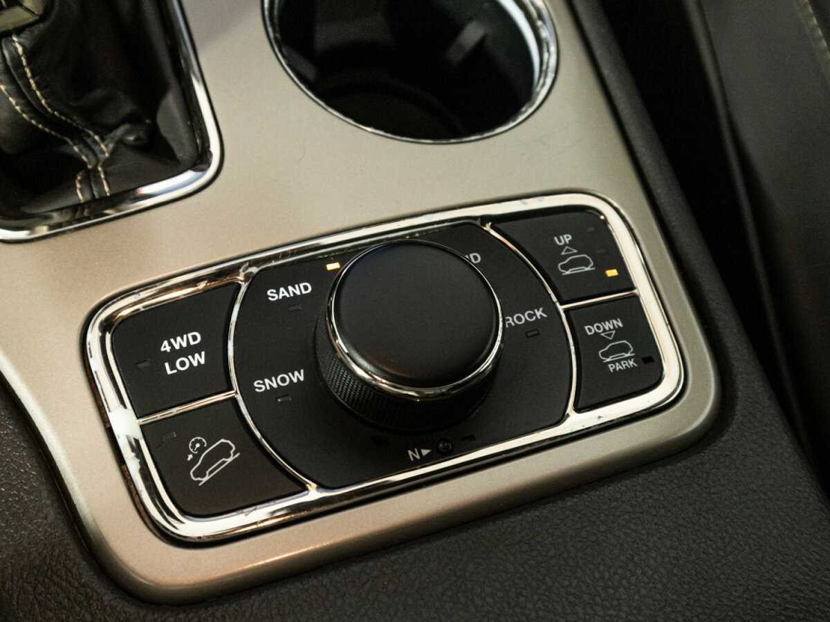 Jeep Grand Cherokee 2017 года с пробегом. Фото: #20