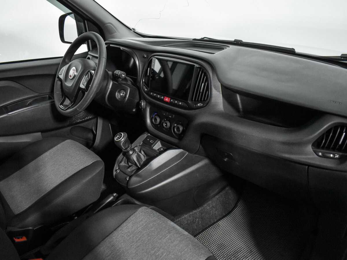 Fiat Doblo 2019 года с пробегом. Фото: #10