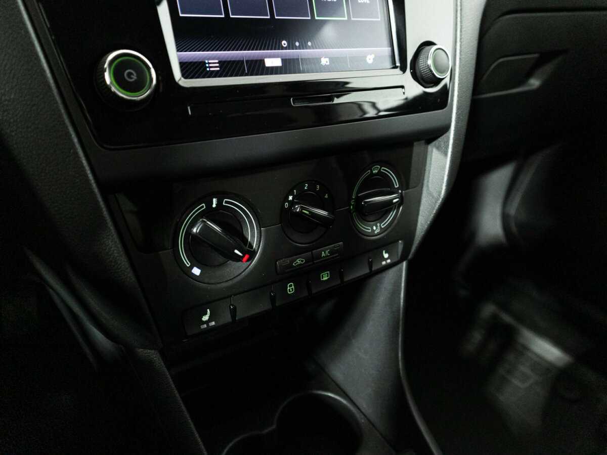 Б/У Шкода Рапид 2019 года. Фото: #14