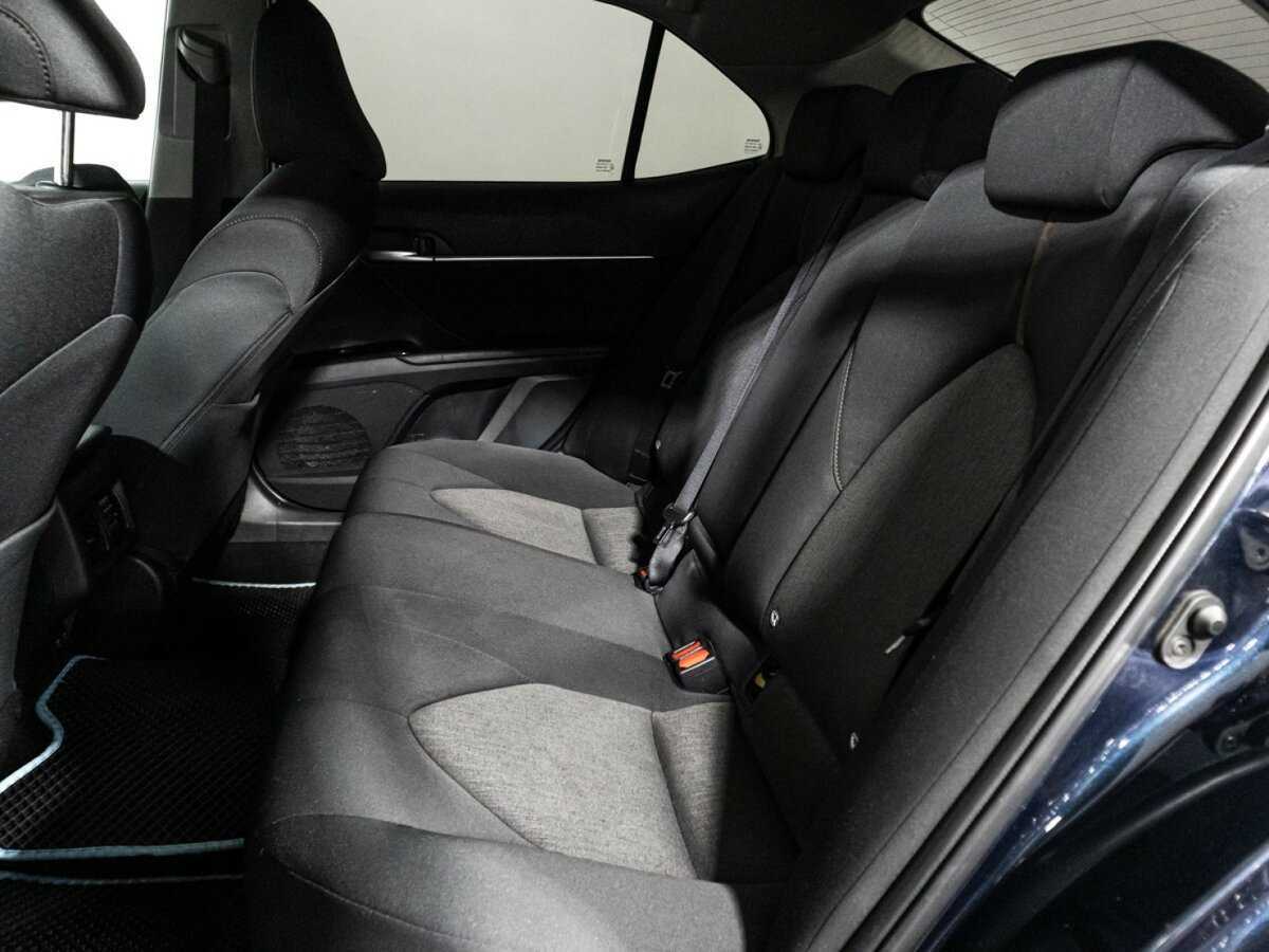 Toyota Camry 2020 года с пробегом. Фото: #9