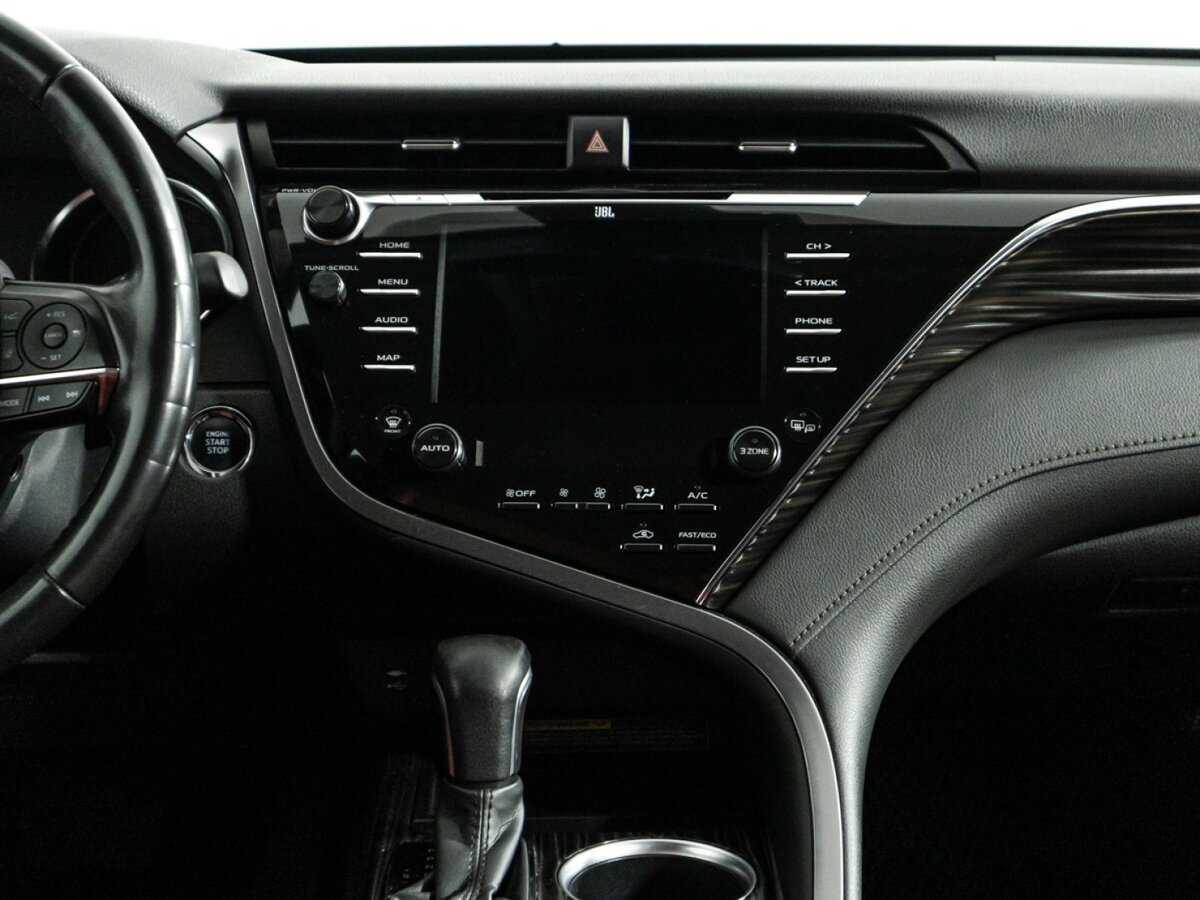 Toyota Camry 2019 года с пробегом. Фото: #13