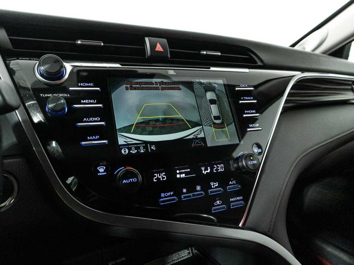 Toyota Camry 2019 года с пробегом. Фото: #18