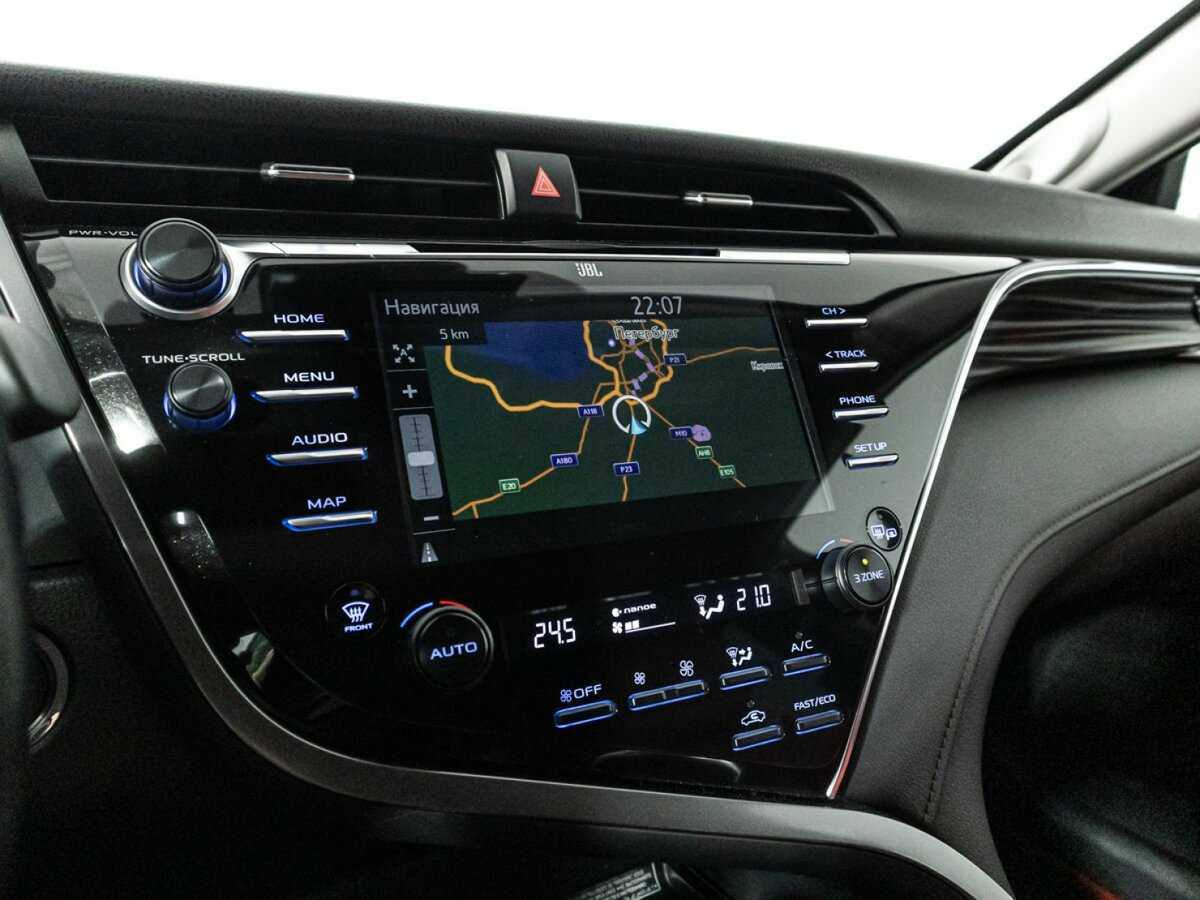 Toyota Camry 2019 года с пробегом. Фото: #19