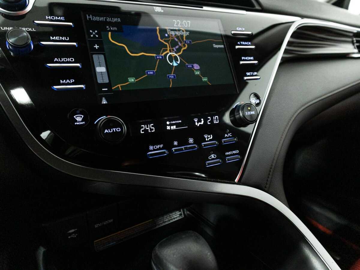 Toyota Camry 2019 года с пробегом. Фото: #20