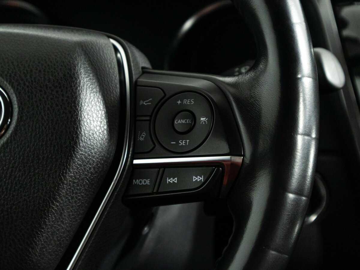 Toyota Camry 2019 года с пробегом. Фото: #24