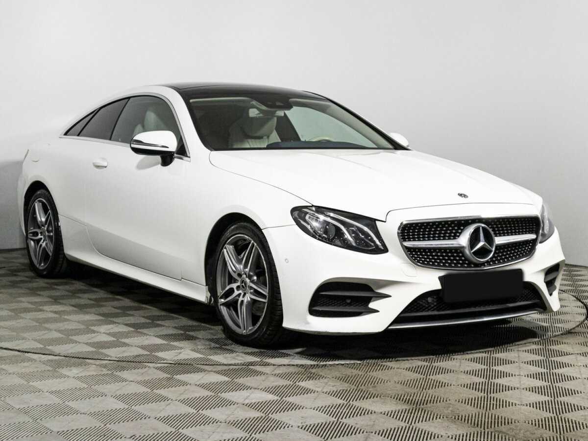 Mercedes-Benz E-Класс 2019 года с пробегом. Фото: #2