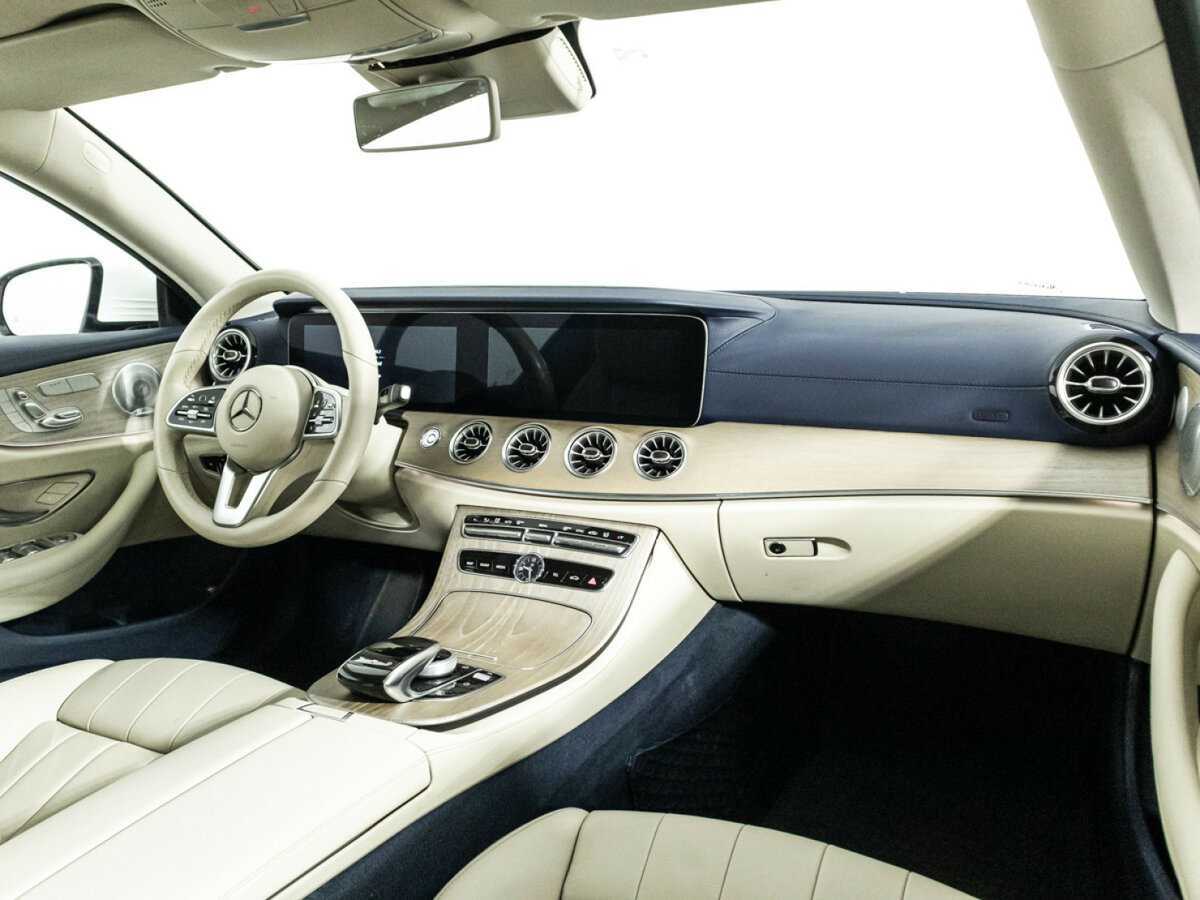 Mercedes-Benz E-Класс 2019 года с пробегом. Фото: #8