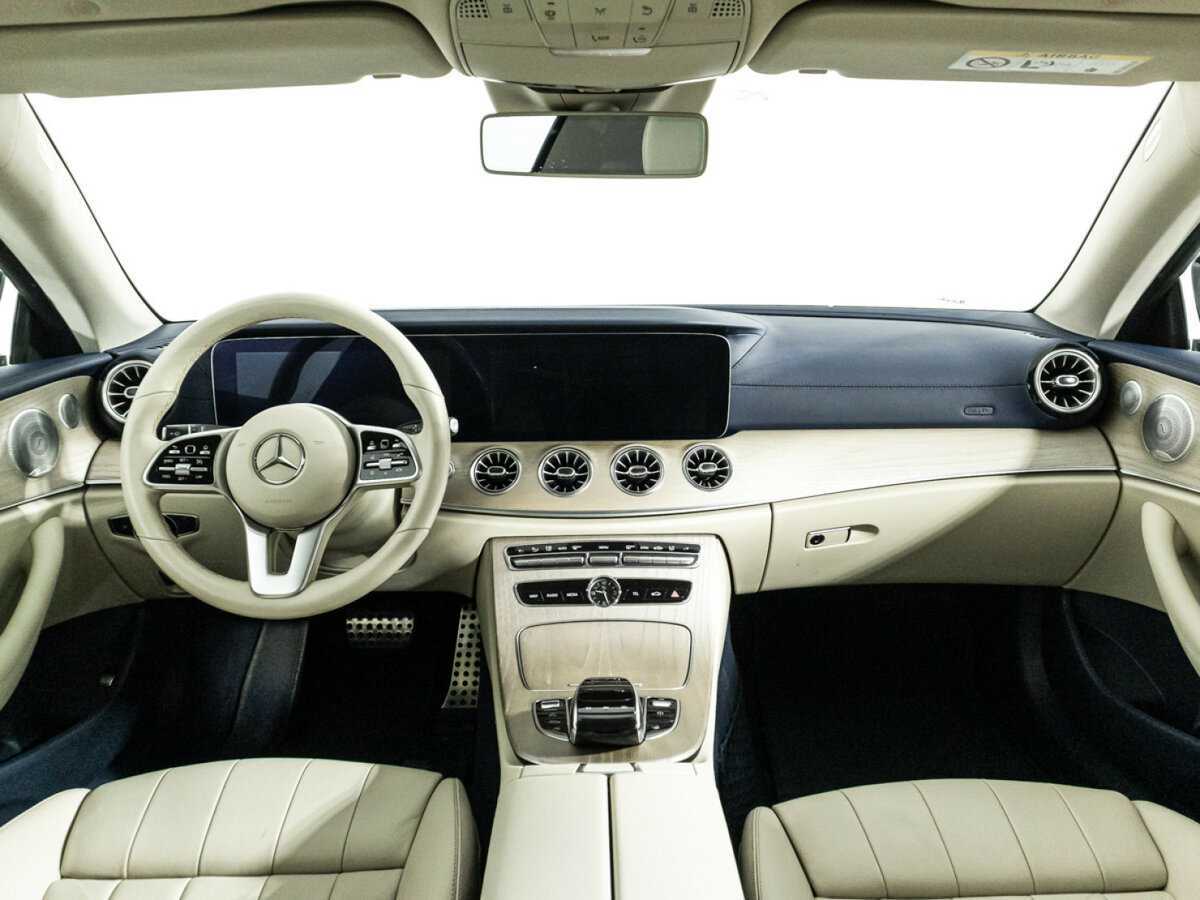 Mercedes-Benz E-Класс 2019 года с пробегом. Фото: #12