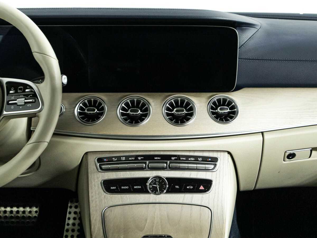 Mercedes-Benz E-Класс 2019 года с пробегом. Фото: #13