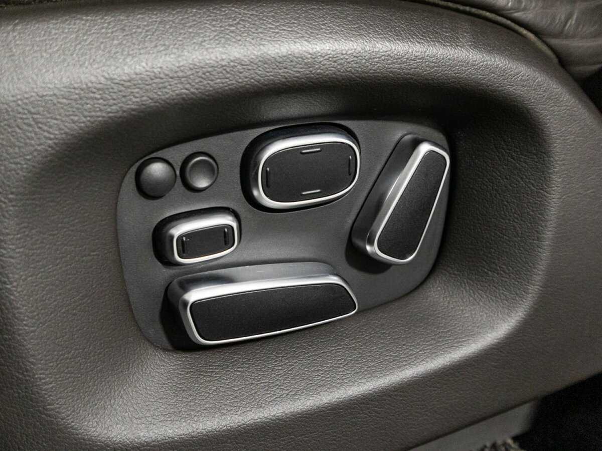 Land Rover Range Rover 2015 года с пробегом. Фото: #14