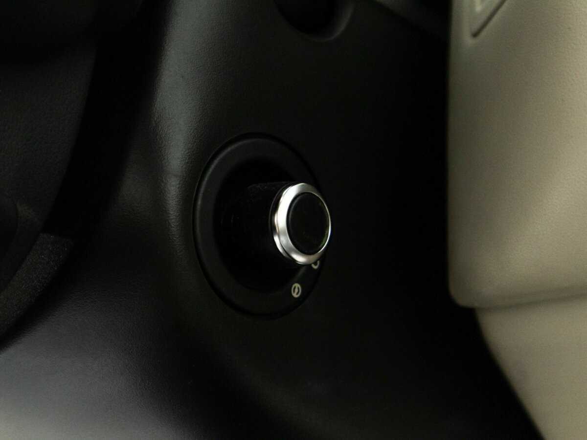 Land Rover Range Rover 2015 года с пробегом. Фото: #17