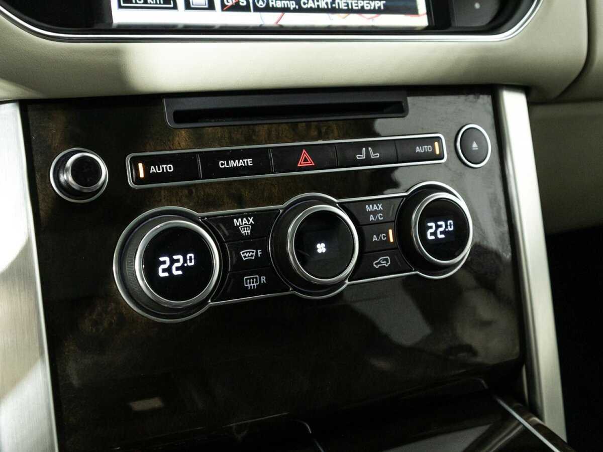 Land Rover Range Rover 2015 года с пробегом. Фото: #21