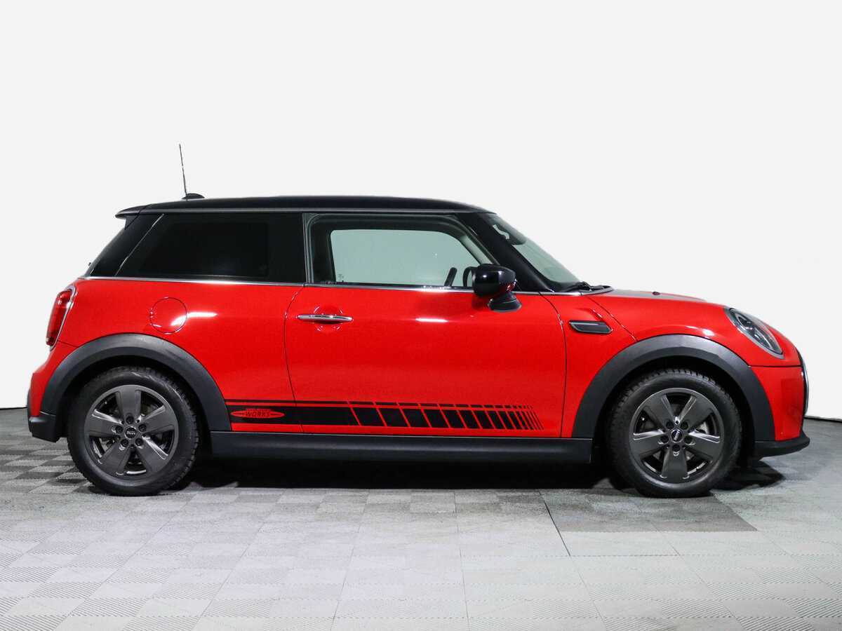 Mini Hatch 2021 года с пробегом. Фото: #3