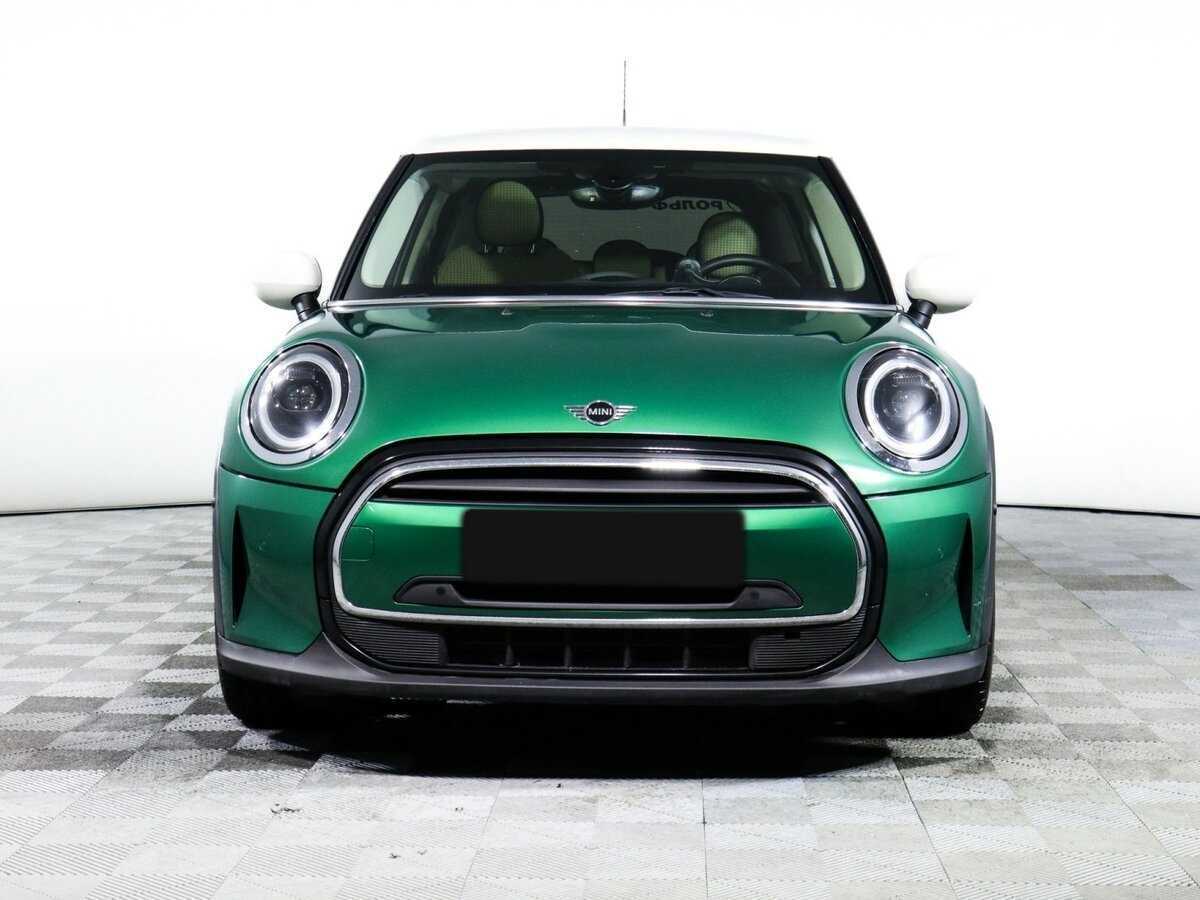 Mini Hatch 2021 года с пробегом. Фото: #1
