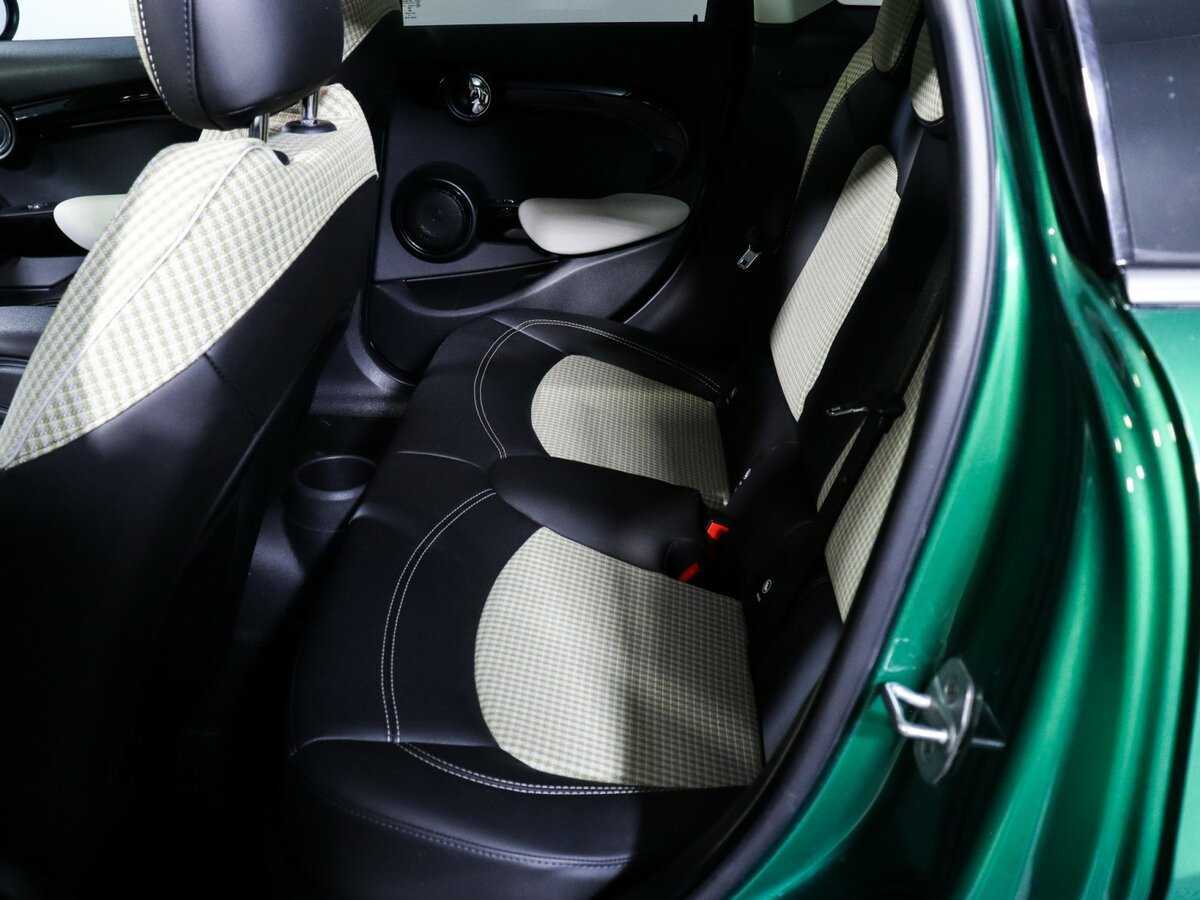 Mini Hatch 2021 года с пробегом. Фото: #6