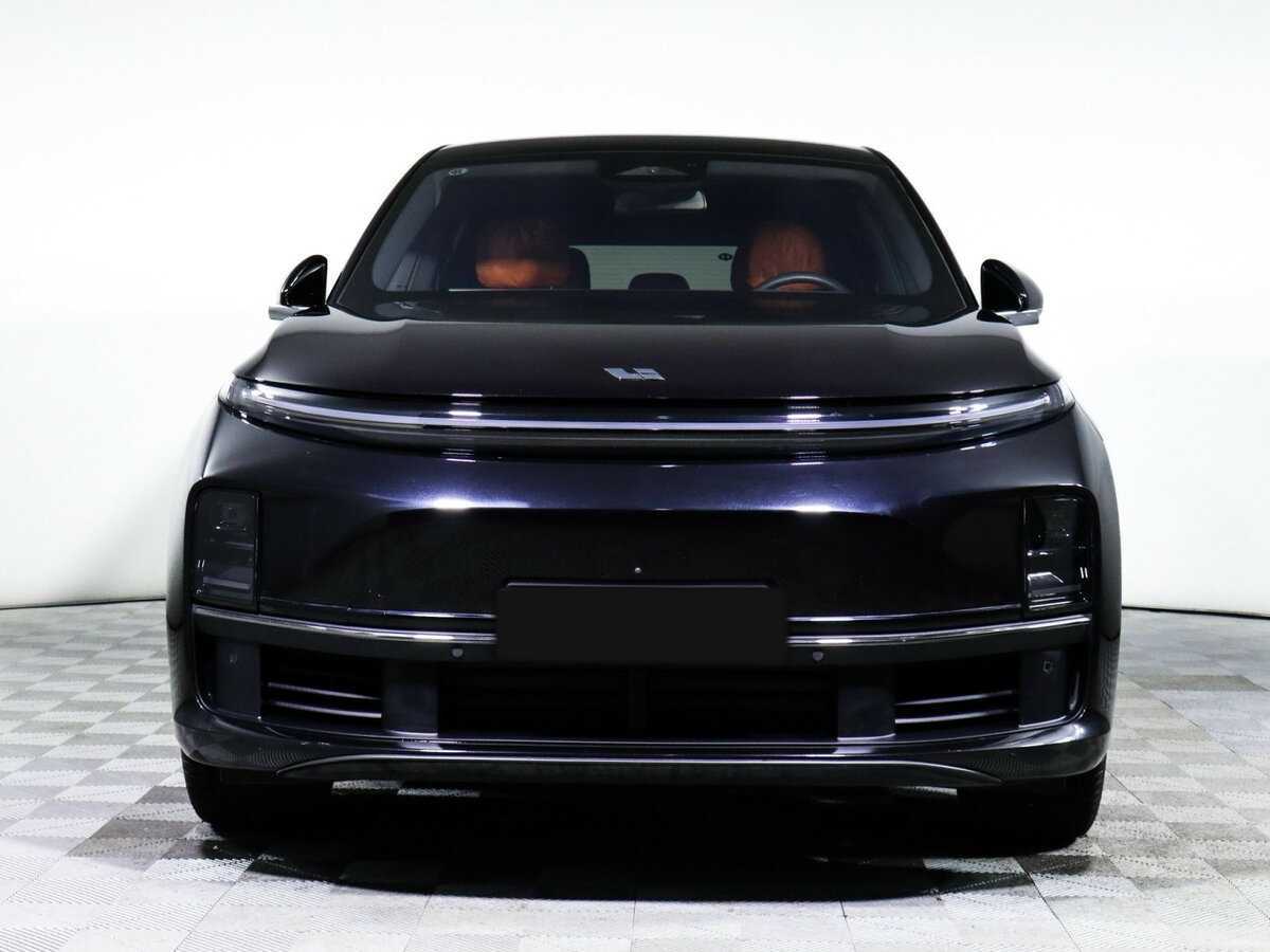 LiXiang L7 2023 года с пробегом. Фото: #1