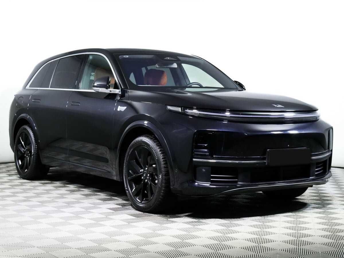 LiXiang L7 2023 года с пробегом. Фото: #2