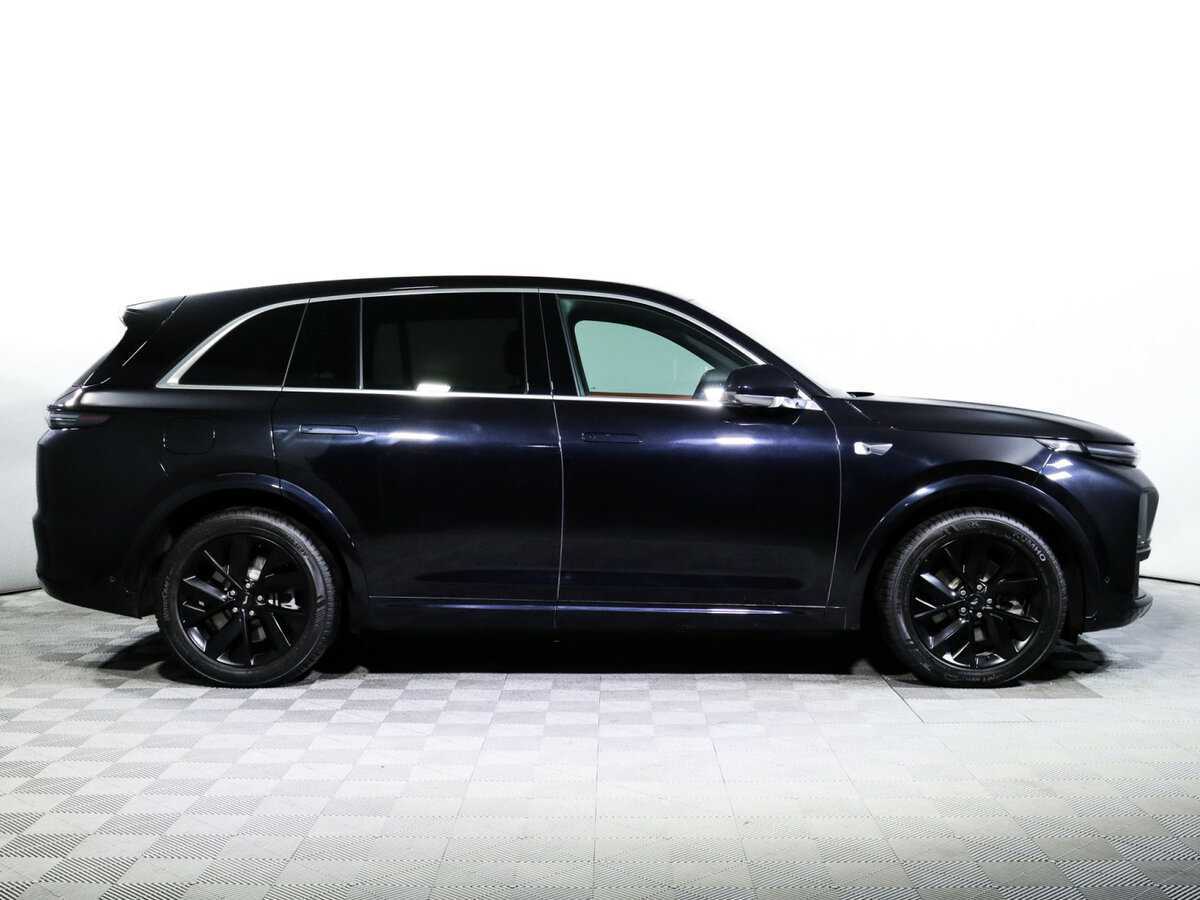 LiXiang L7 2023 года с пробегом. Фото: #3