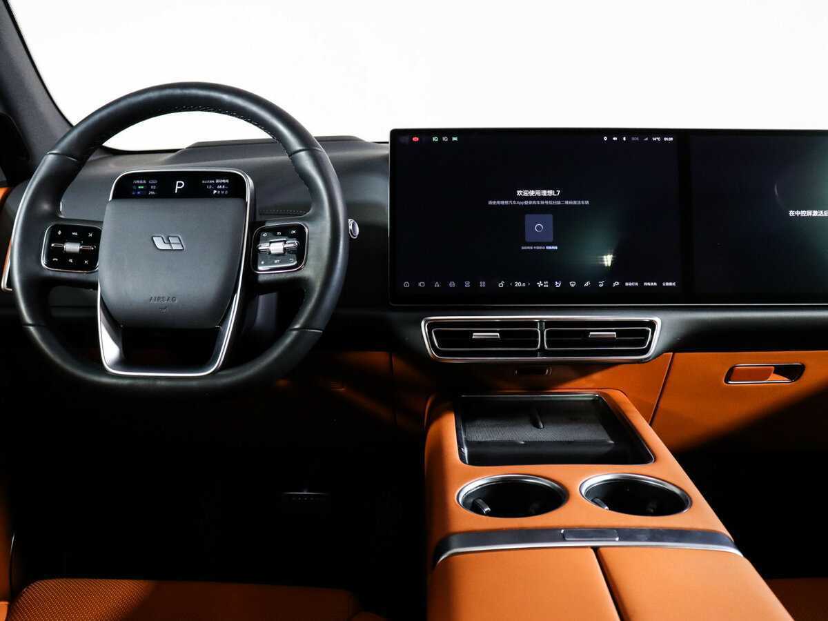 LiXiang L7 2023 года с пробегом. Фото: #7