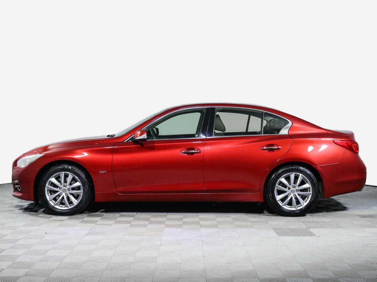 Infiniti Q50 2015 года с пробегом. Фото: #4