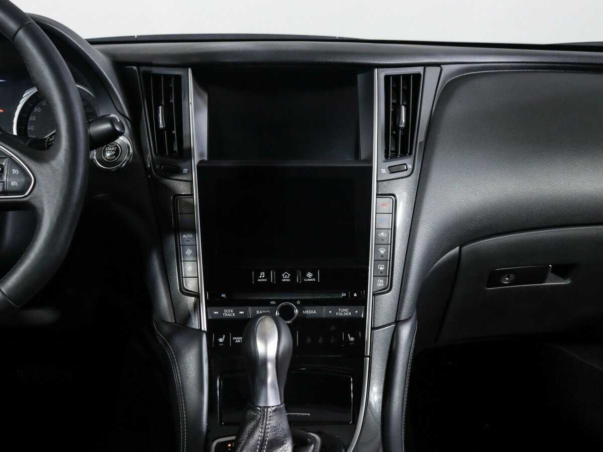 Infiniti Q50 2015 года с пробегом. Фото: #9