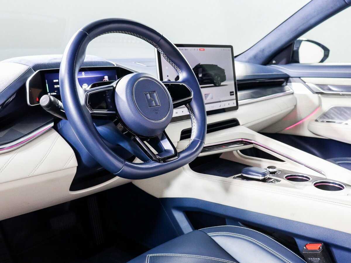 Zeekr 001 2022 года с пробегом. Фото: #13