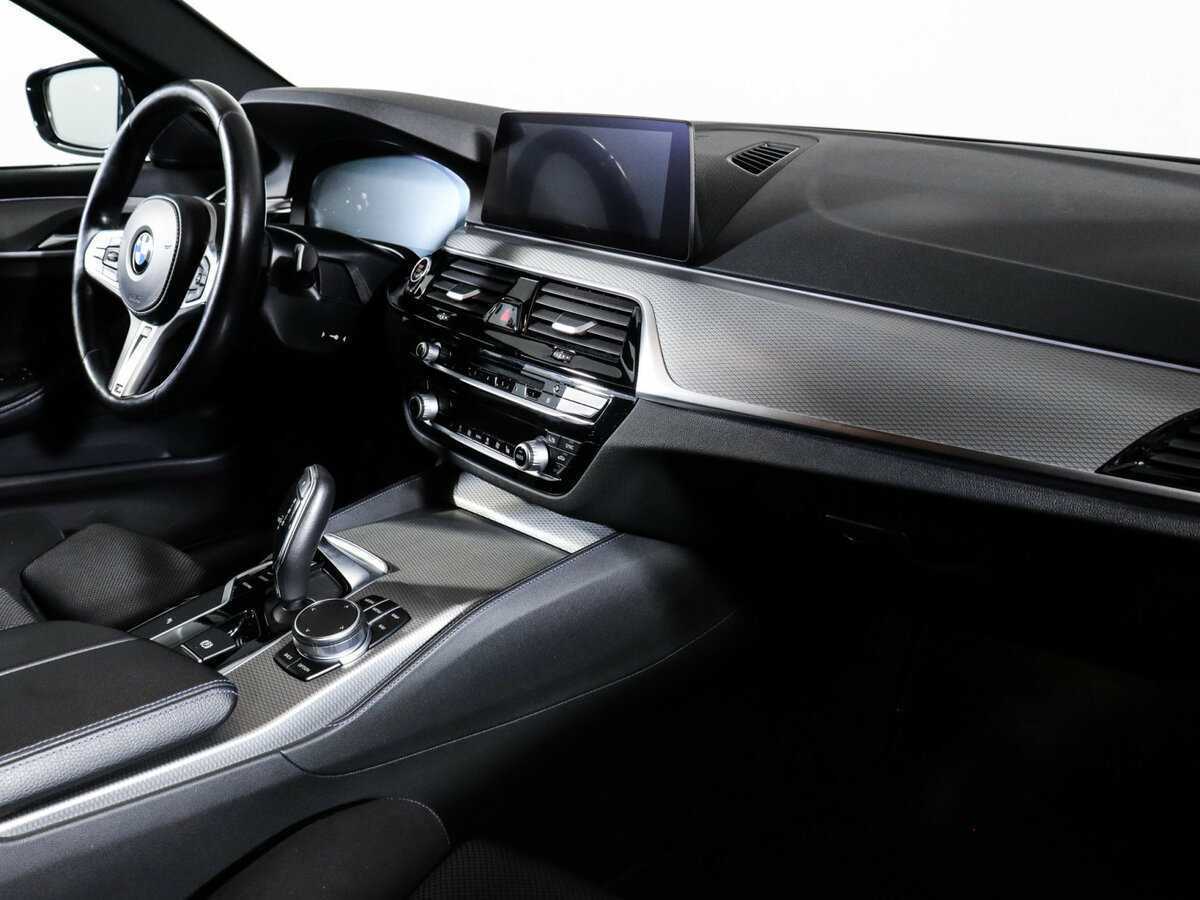 BMW 5 серии 2018 года с пробегом. Фото: #8