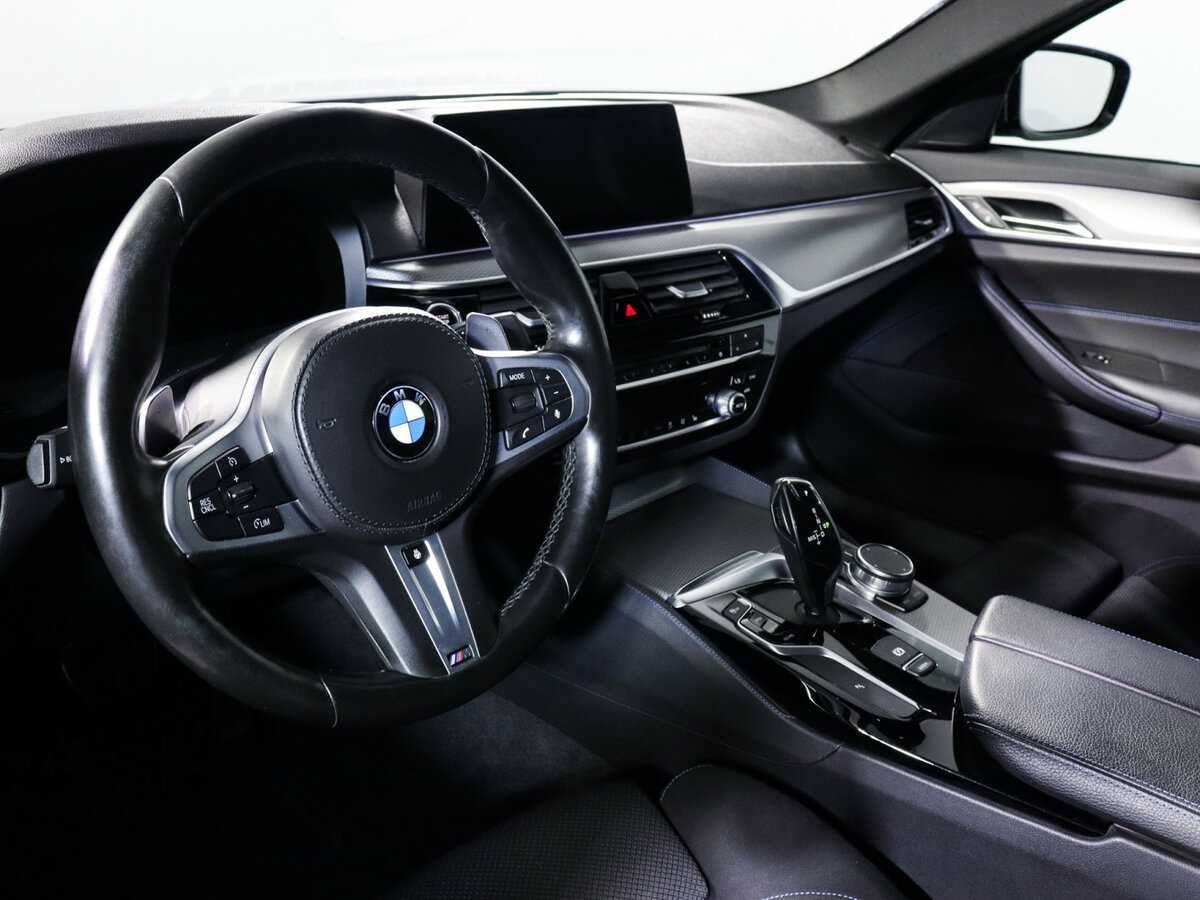 BMW 5 серии 2018 года с пробегом. Фото: #13