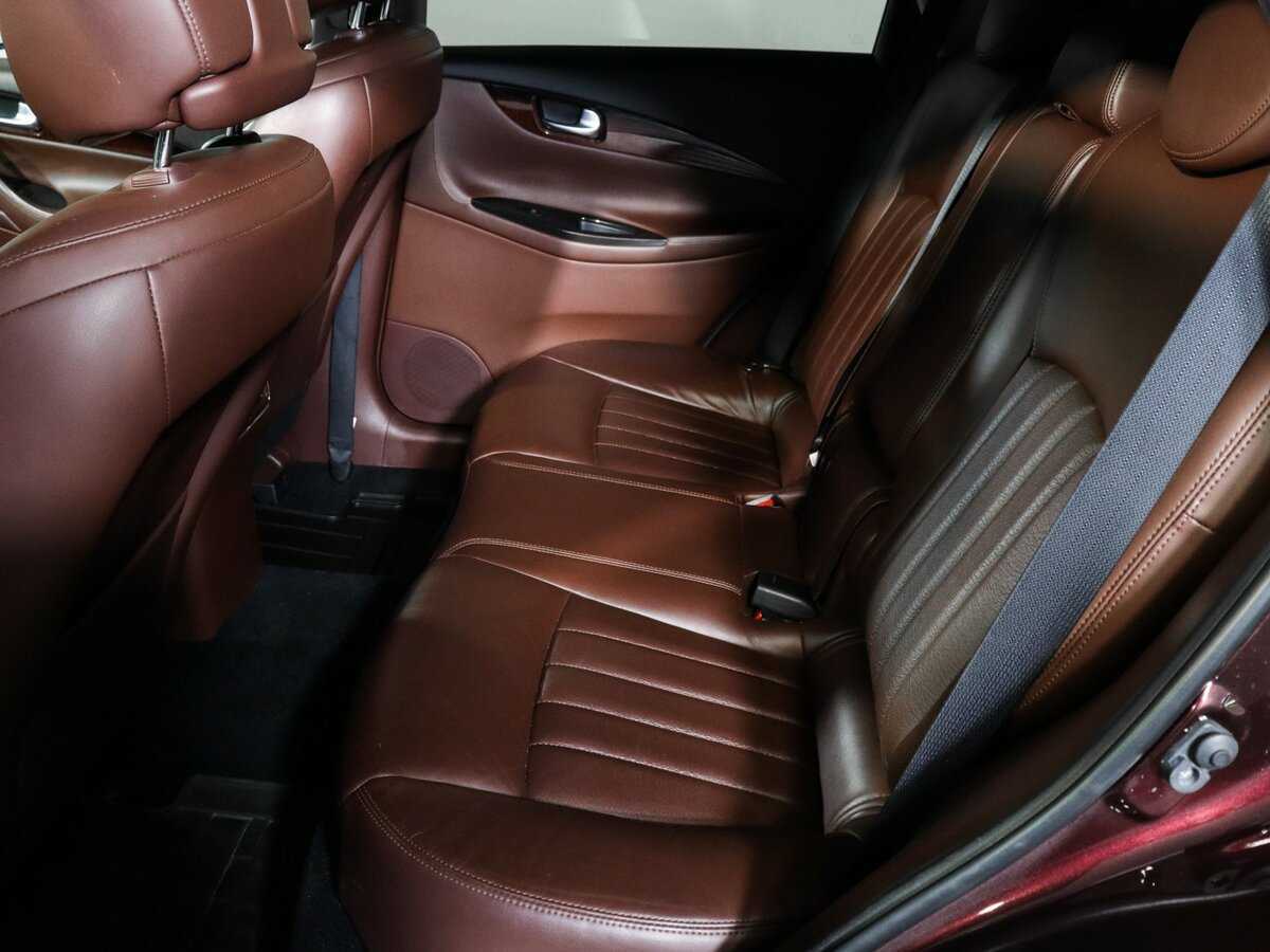 Infiniti QX50 2016 года с пробегом. Фото: #9