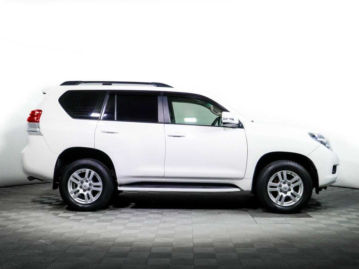 Toyota Land Cruiser Prado 2010 года с пробегом. Фото: #3