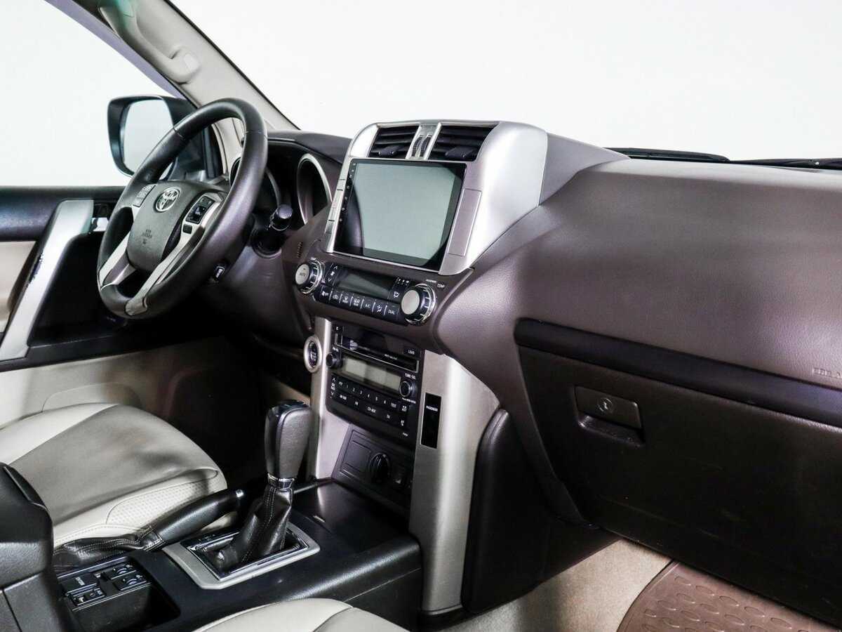 Toyota Land Cruiser Prado 2010 года с пробегом. Фото: #5