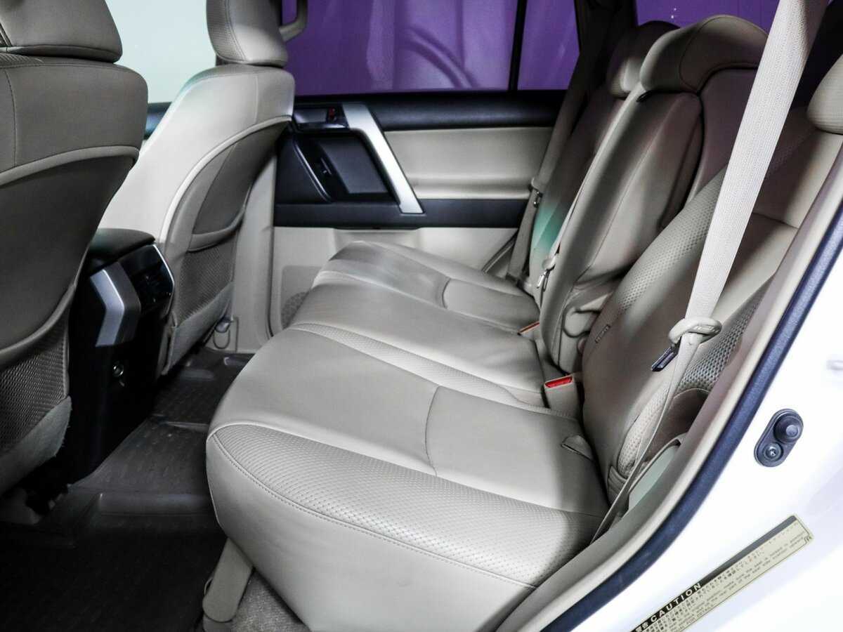 Toyota Land Cruiser Prado 2010 года с пробегом. Фото: #6