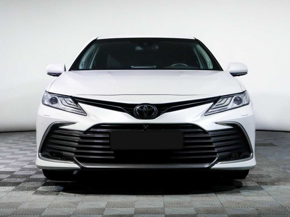 Toyota Camry 2022 года с пробегом. Фото: #1