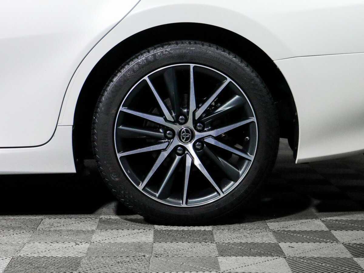Toyota Camry 2022 года с пробегом. Фото: #11