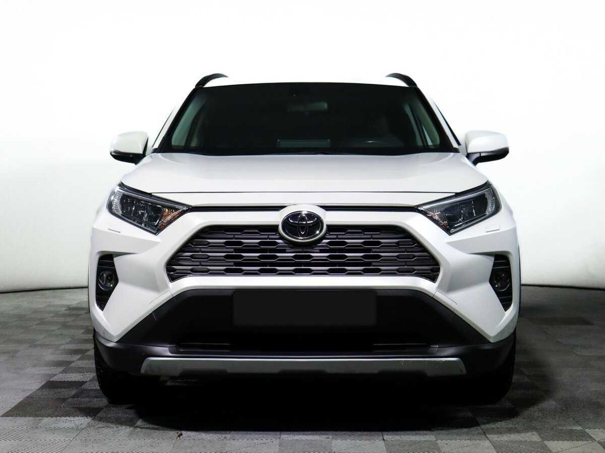 Toyota RAV4 2020 года с пробегом. Фото: #1