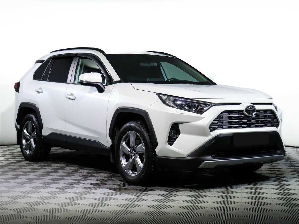 Toyota RAV4 2020 года с пробегом. Фото: #2