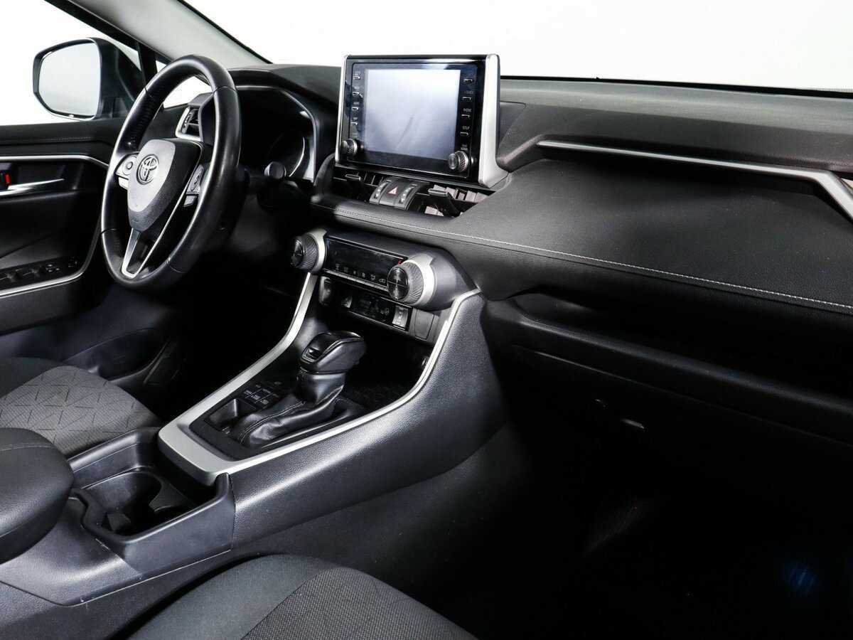 Toyota RAV4 2020 года с пробегом. Фото: #8