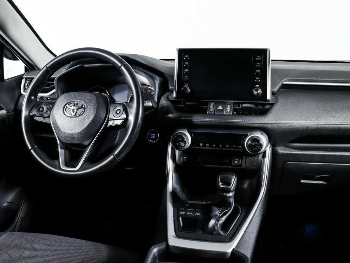 Toyota RAV4 2020 года с пробегом. Фото: #11