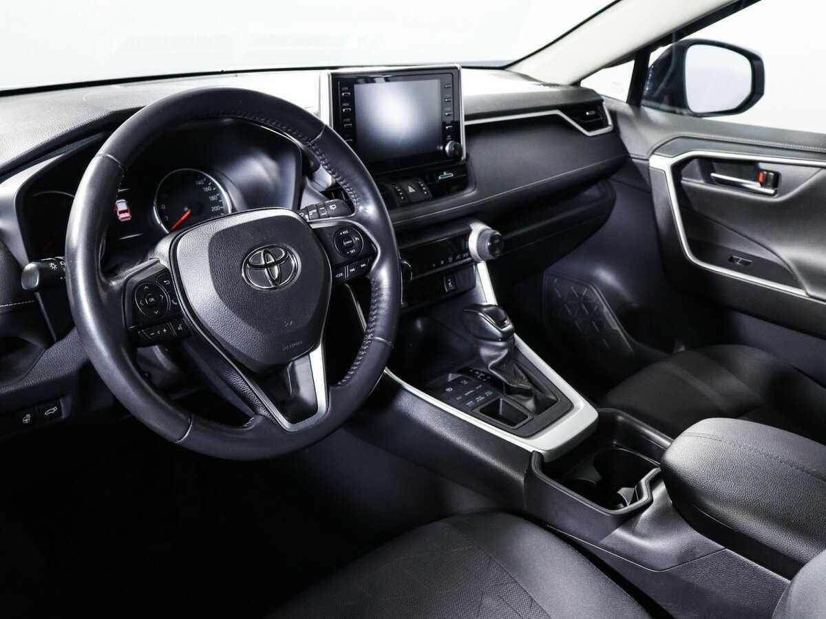 Toyota RAV4 2020 года с пробегом. Фото: #13