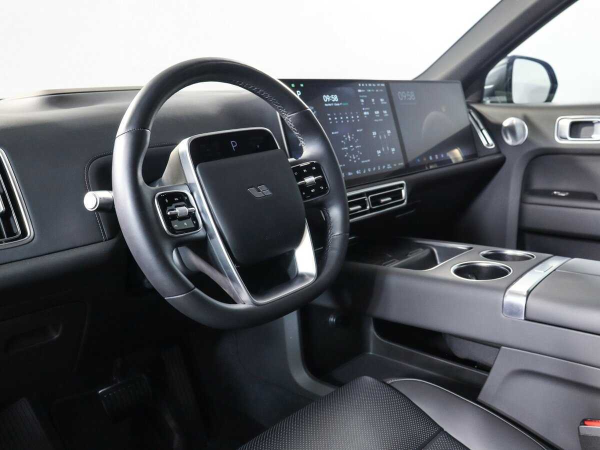 LiXiang L9 2024 года с пробегом. Фото: #10