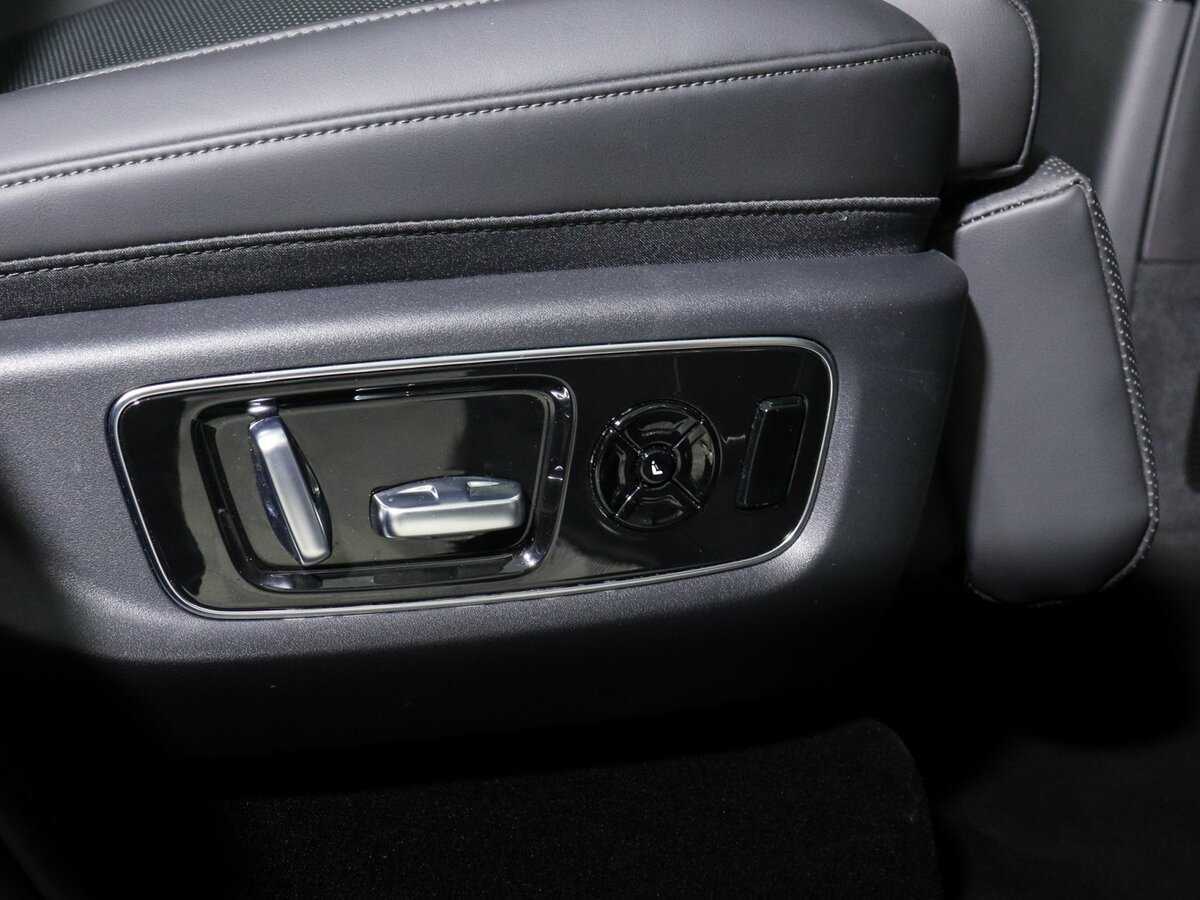 LiXiang L9 2024 года с пробегом. Фото: #24