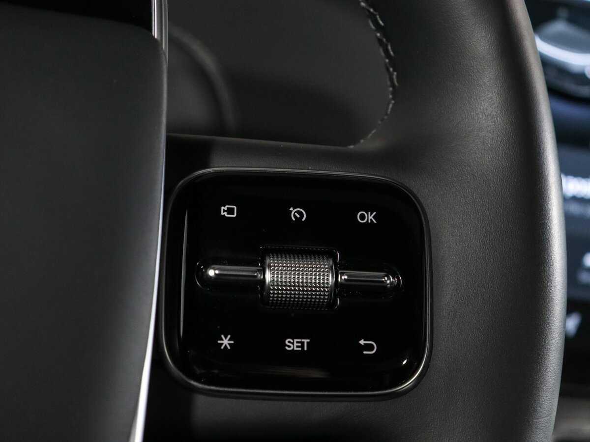 LiXiang L9 2024 года с пробегом. Фото: #35