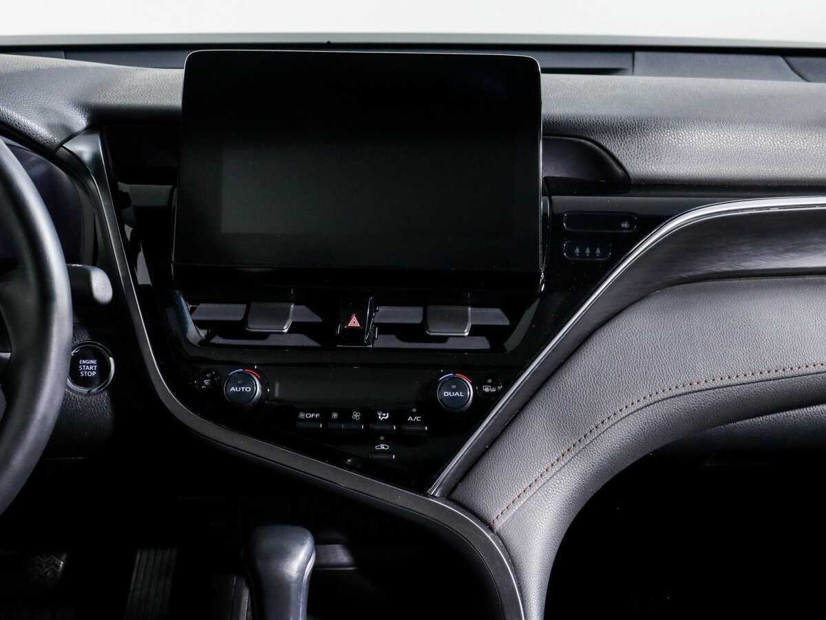 Toyota Camry 2023 года с пробегом. Фото: #12