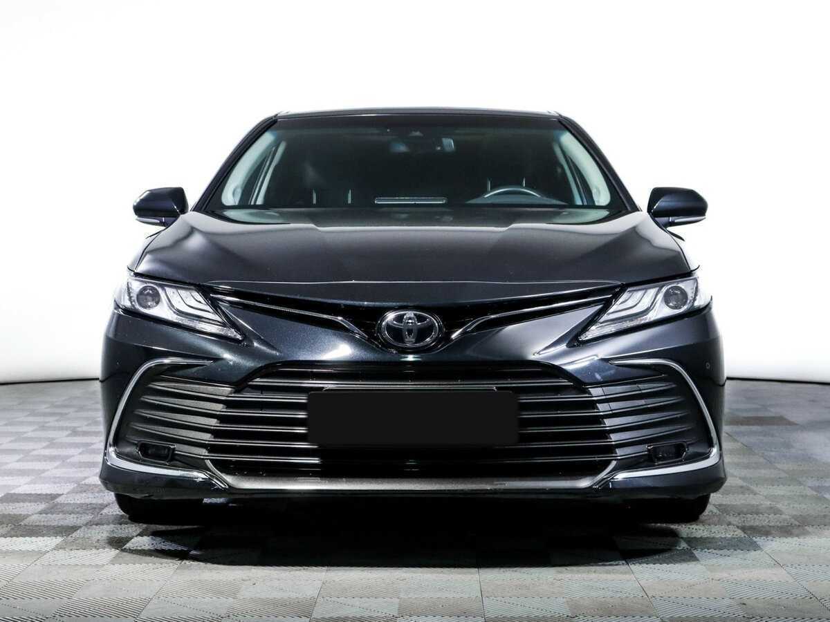 Toyota Camry 2023 года с пробегом. Фото: #1